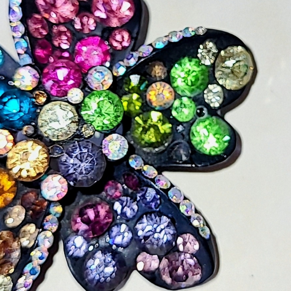 RAINBOW RHINESTONES FLORAL PENDANT VINTAGE JAPANNED MOUNTING - Picture 2 of 7